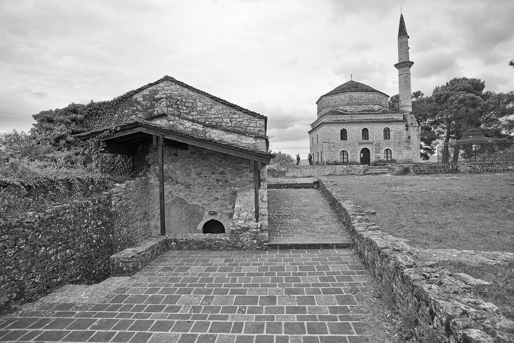 Hotel Kastro Ioannina Exterior photo